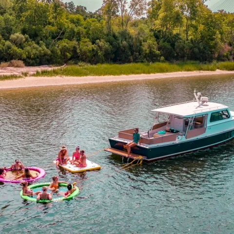 a small boat in a body of water